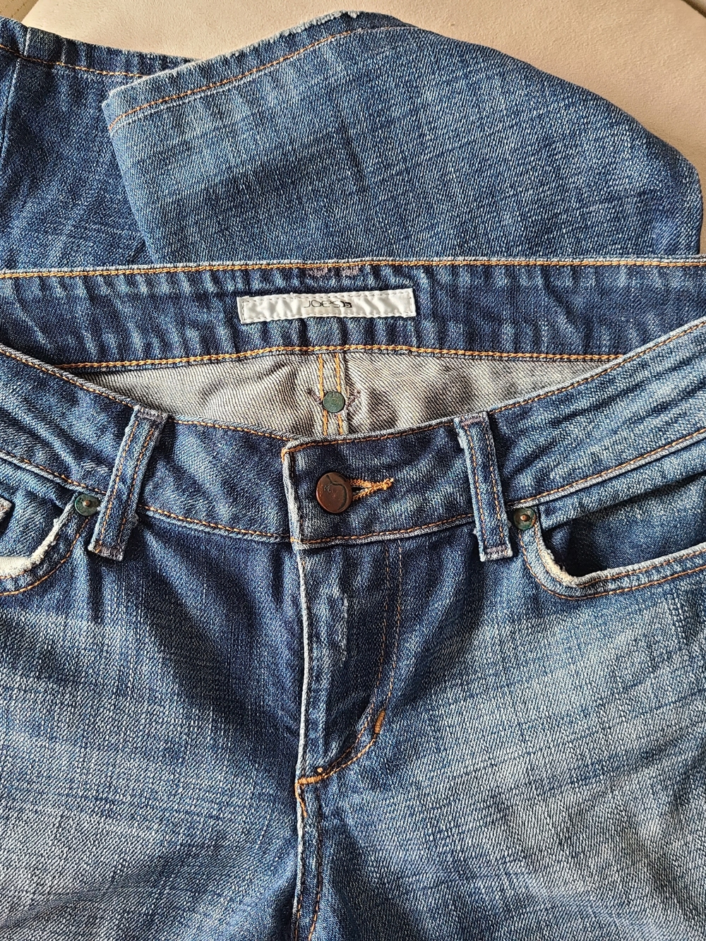 Joe's Jeans Bootcut in Medium Blue Wash 29